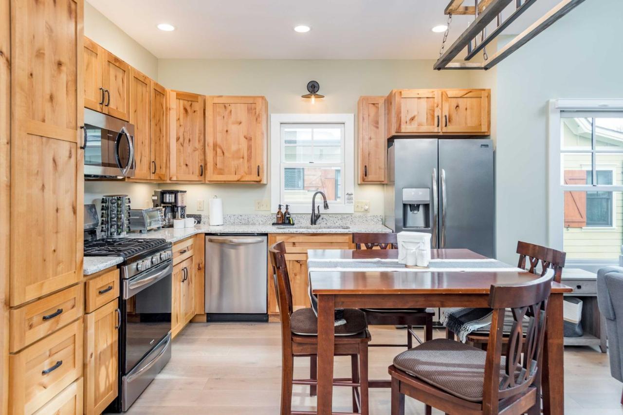 Cullowhee Home With Game Room, Wraparound Decks Bagian luar foto