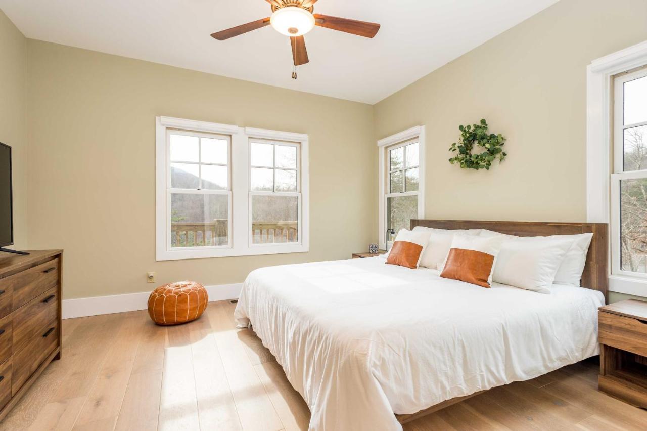 Cullowhee Home With Game Room, Wraparound Decks Bagian luar foto